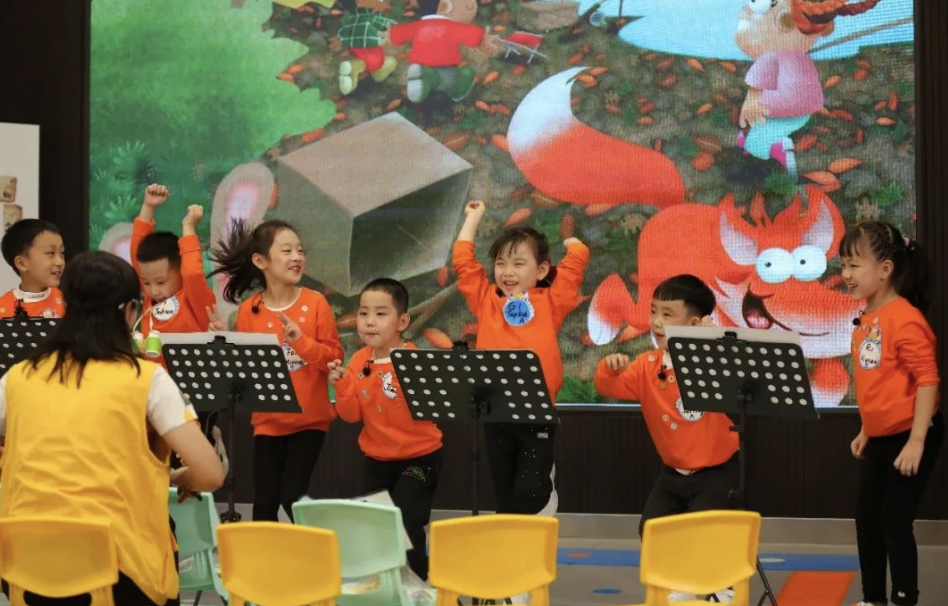 天童教育：“聪明”还是“努力”父母该怎样表扬孩子(图1)